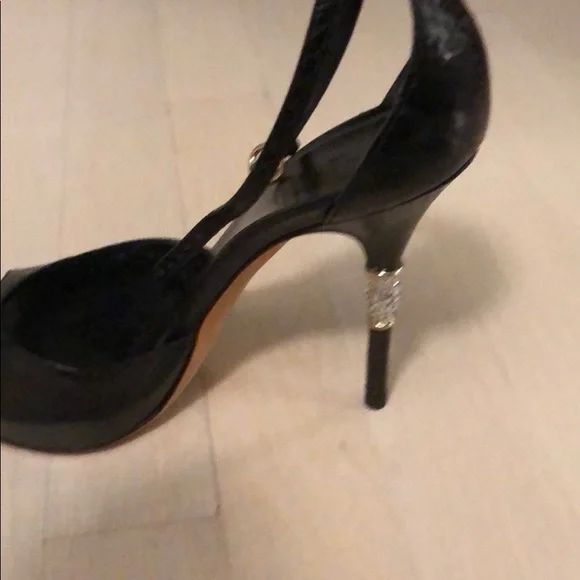 Gucci heels size 36.5 🩷host pick🩷 - Picture 2 of 16